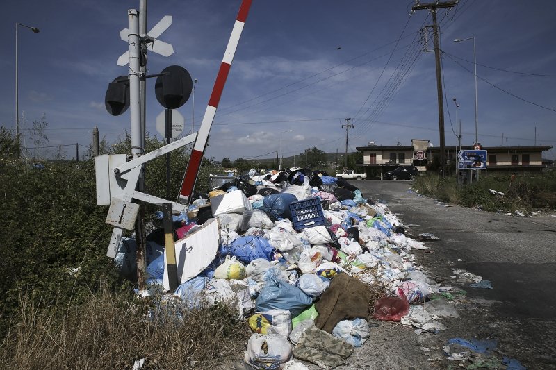 Απέραντος σκουπιδότοπος οι μεγάλες πόλεις, εν μέσω καύσωνα -Νέες πορείες σήμερα | iefimerida.gr 7