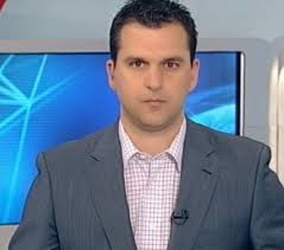 Παρουσιαστής του ΑΝΤ1 παράτησε τα πάντα και δουλεύει σε μίνι μάρκετ στην Κρήτη! | iefimerida.gr 0