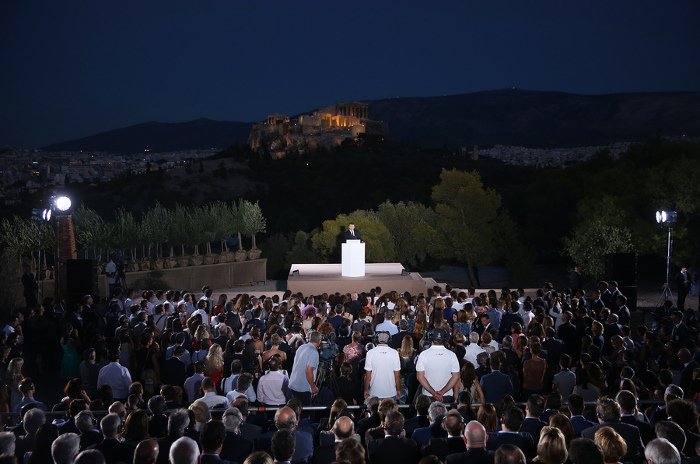 Το όραμα Μακρόν για νέα Ευρώπη -Μίλησε στα ελληνικά στην Πνύκα! | iefimerida.gr 3