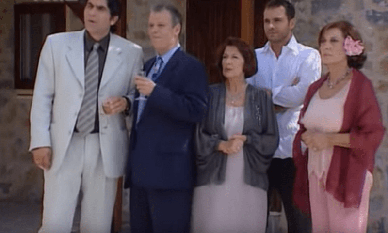 Πέθανε η ηθοποιός Σοφία Ολυμπίου -Η «θεία Τζούλια» από το «Ακρως Οικογενειακόν» | iefimerida.gr 0
