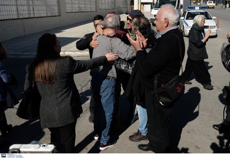 Και ο γιος του προέδρου της Βουλής, Νίκου Βούτση, στην υποδοχή Κουφοντίνα | iefimerida.gr 1