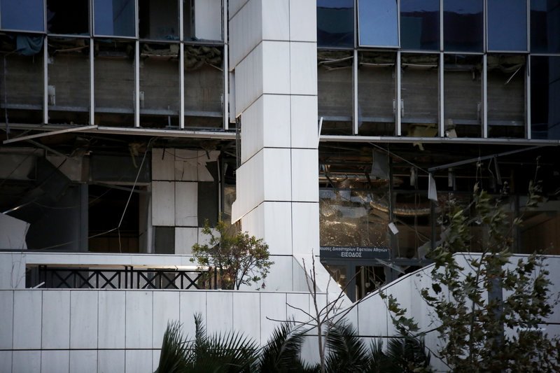 Βόμβα στο Εφετείο: Καταδρομική επίθεση με βανάκι από 4 τρομοκράτες | iefimerida.gr 2
