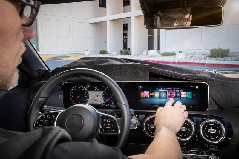 Το νέο σύστημα infotainment της Mercedes, το MBUX, είναι εξαιρετικά προηγμένο | iefimerida.gr 5
