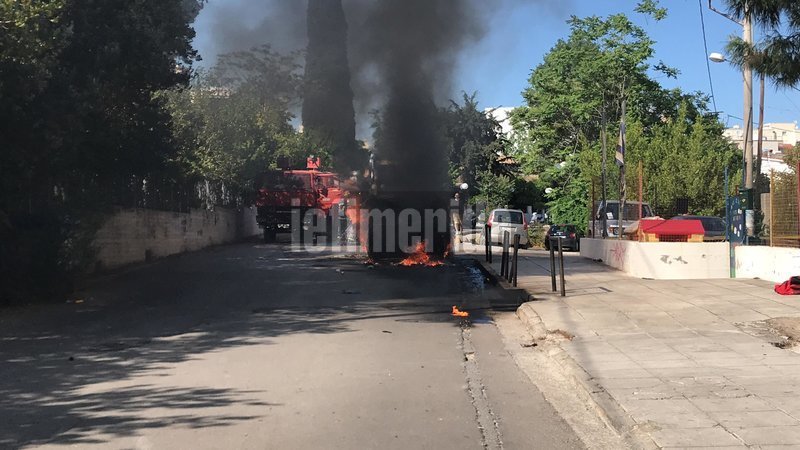 Επεισόδια με οπαδούς ΑΕΚ-ΠΑΟΚ πριν τον τελικό -Μολότοφ,ξύλο,φωτοβολίδες | iefimerida.gr 9