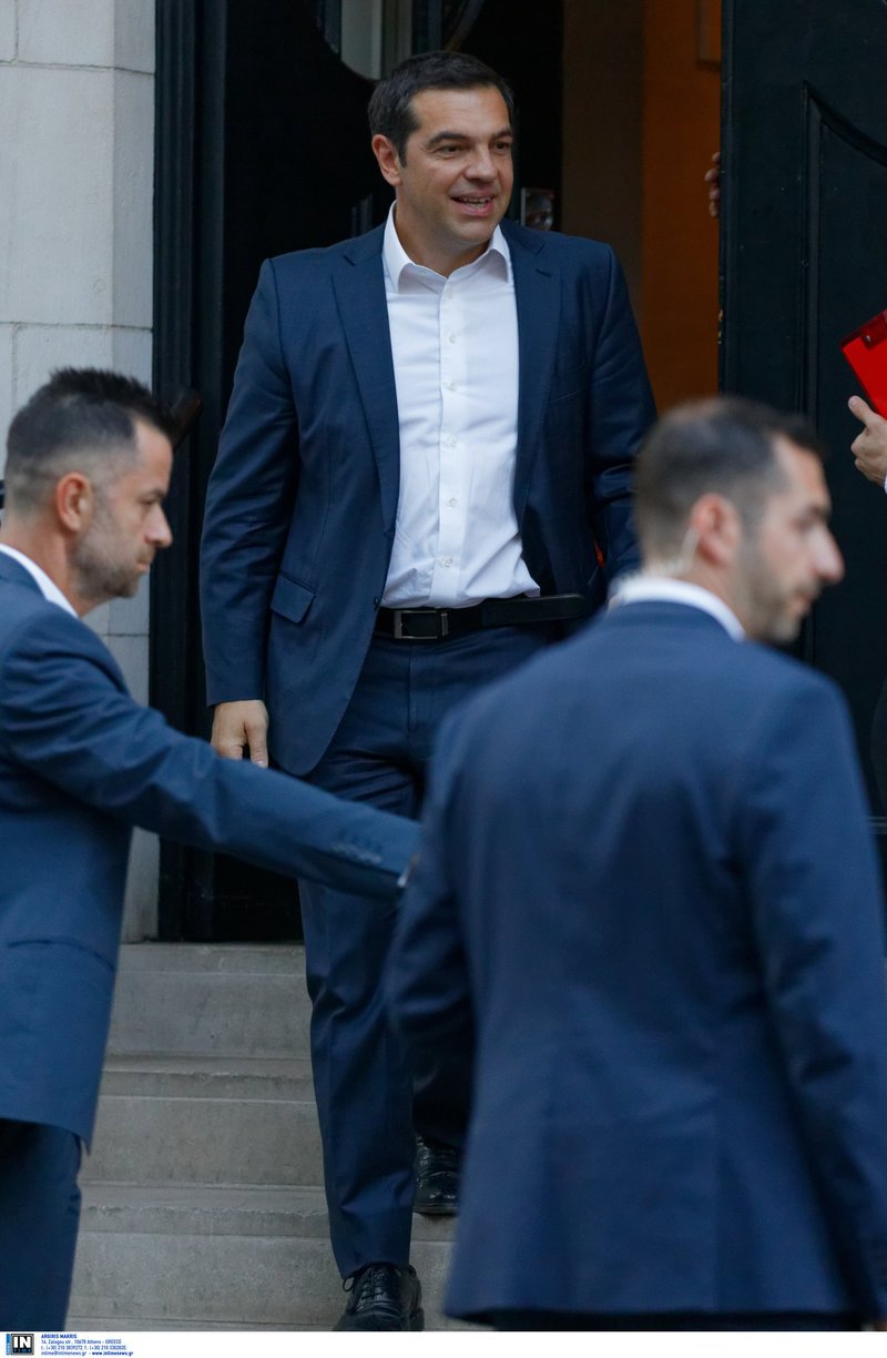 Φραστική επίθεση στον Τσίπρα στο Λονδίνο: «Προδότη, πούλησες τη Μακεδονία» | iefimerida.gr 1