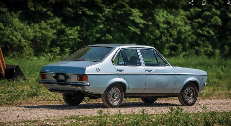 Πόσο θα πουληθεί ένα Ford Escort του 1976 που ανήκει στον Πάπα;  | iefimerida.gr 0