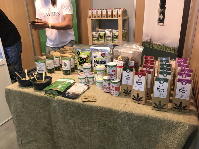 Balkannabis Expo 2018, καλλυντικά, ποτά, γλυκά και τρόφιμα από κάνναβη -Ολα όσα έγιναν στην έκθεση | iefimerida.gr 0
