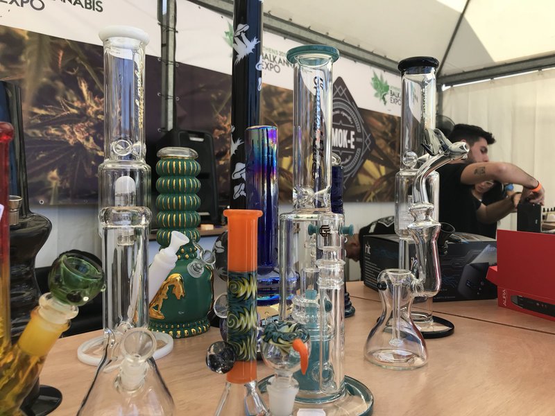 Balkannabis Expo 2018, καλλυντικά, ποτά, γλυκά και τρόφιμα από κάνναβη -Ολα όσα έγιναν στην έκθεση | iefimerida.gr 10
