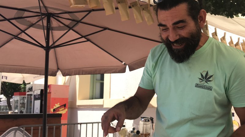 Balkannabis Expo 2018, καλλυντικά, ποτά, γλυκά και τρόφιμα από κάνναβη -Ολα όσα έγιναν στην έκθεση | iefimerida.gr 2