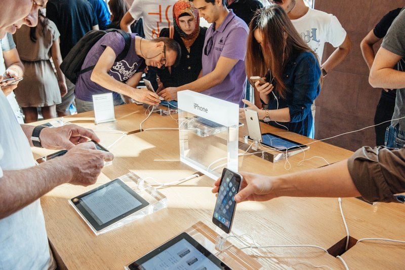 10... μυστικά για την Apple που η εταιρεία δεν λέει -Πρώην υπάλληλος αποκαλύπτει | iefimerida.gr 1