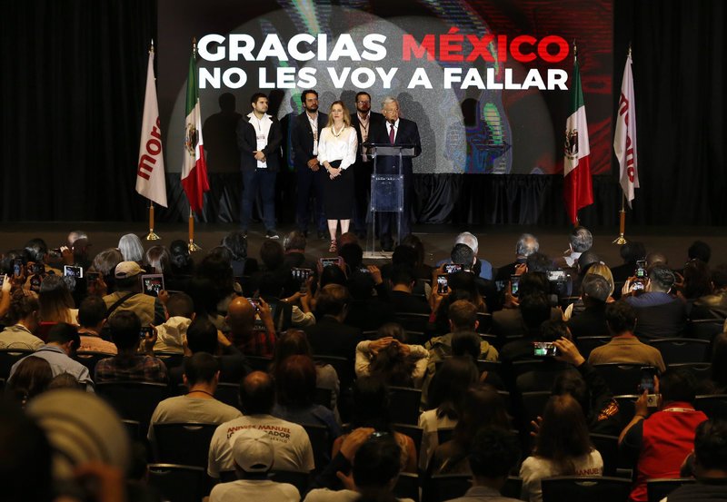 Ο  Αντρες Μανουέλ Λόπες Ομπραδόρ νέος πρόεδρος του Μεξικού | iefimerida.gr 0