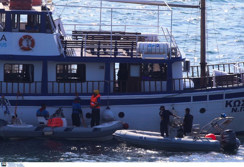 Επιχείρηση αποκόλλησης πλοίου Θεσσαλονίκη/ Φωτογραφία intime