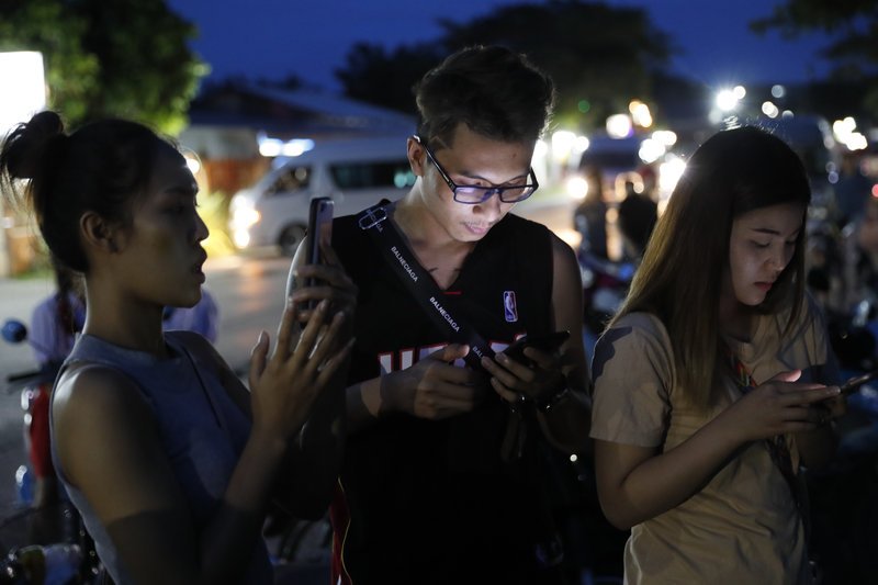 H διάσωση των παιδιών κατακτά τα social media/ Φωτογραφία AP images