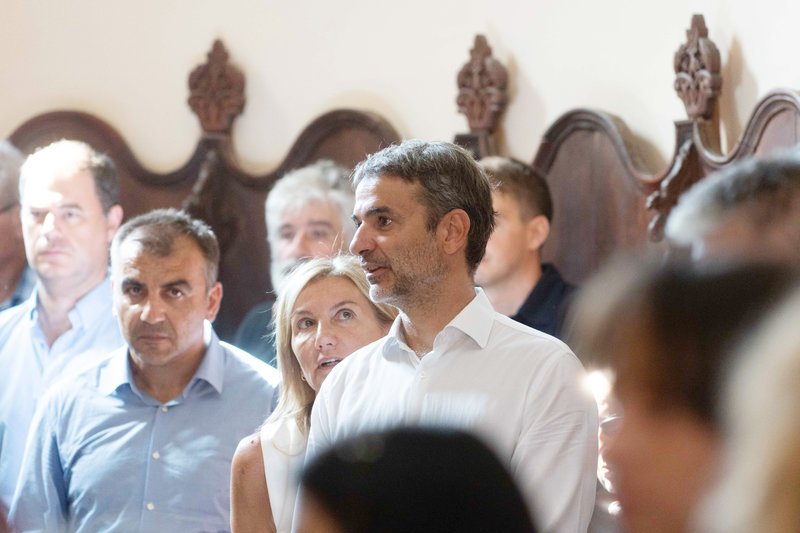 Παρακολούθησε τη Θεία Λειτουργία με τη σύζυγό του