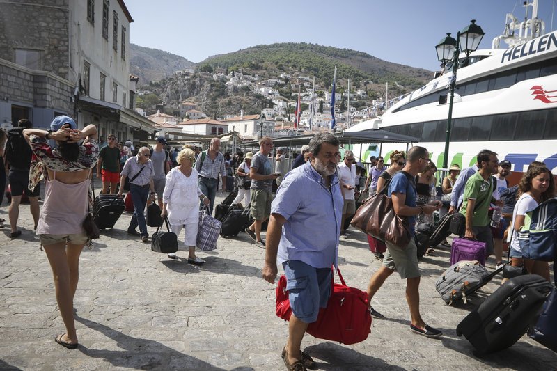 Διακοπή ρεύματος σχεδόν 40 ωρών, η απόλυτη δυσφήμιση του νησιού