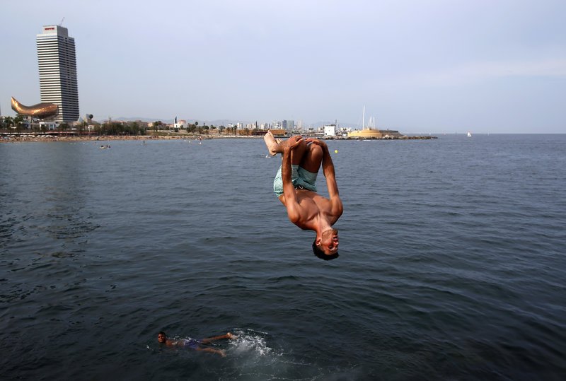 Ο καύσωνας της χιλιετίας θα χτυπήσει την Ευρώπη -Στην Ιβηρική θα αγγίξει τους 50 βαθμούς | iefimerida.gr 3