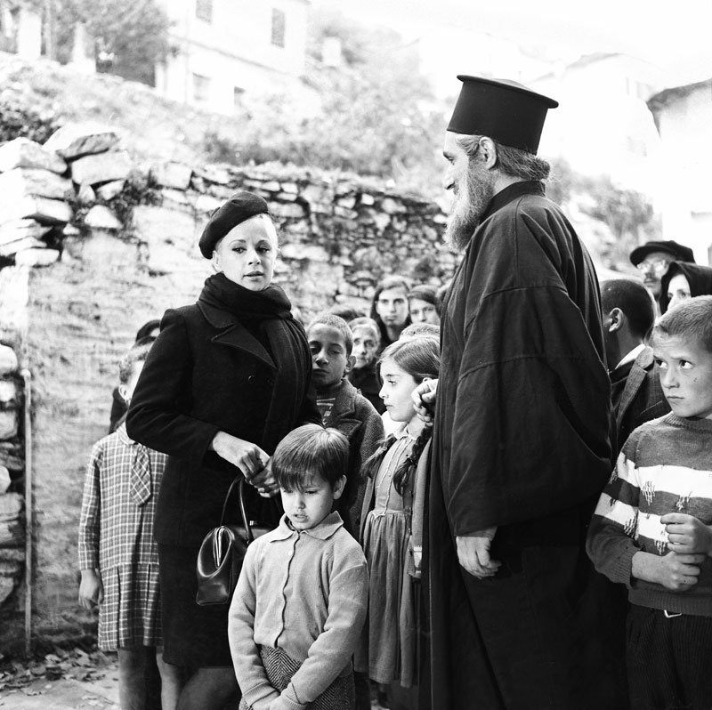 Από την ταινία «Η Δασκάλα με τα Ξανθά Μαλλιά»