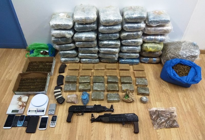 Σύλληψη τριών Αλβανών σε Σεπόλια και Κερατσίνι -Για διακίνηση μεγάλης ποσότητας ναρκωτικών | iefimerida.gr 1