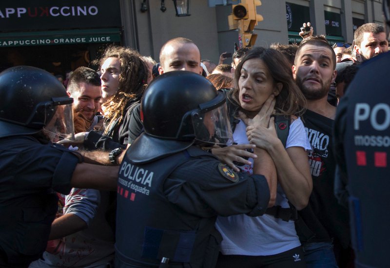 Οι φωτογραφίες συγκλονίζουν.
