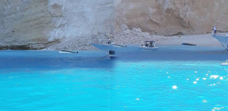 Κατολίσθηση στο Ναυάγιο Ζακύνθου -7 τραυματίες, έρευνες για αγνοούμενους | iefimerida.gr 9