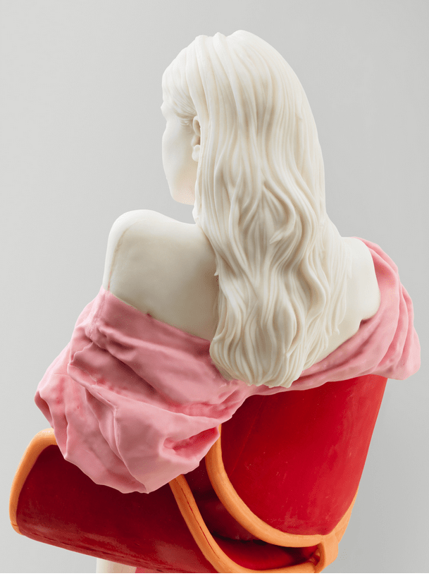 Η «Dasha» εκτίθεται στην γκαλερί Gagosian έως τις 3 Νοεμβρίου, ...μετά