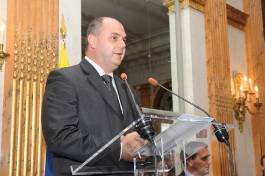 Ο Χρήστος Δουλκερίδης, παιδί Ελλήνων μεταναστών, γεννημένος στο Βέλγιο, μπήκε στην πολιτική πριν από τριάντα περίπου χρόνια