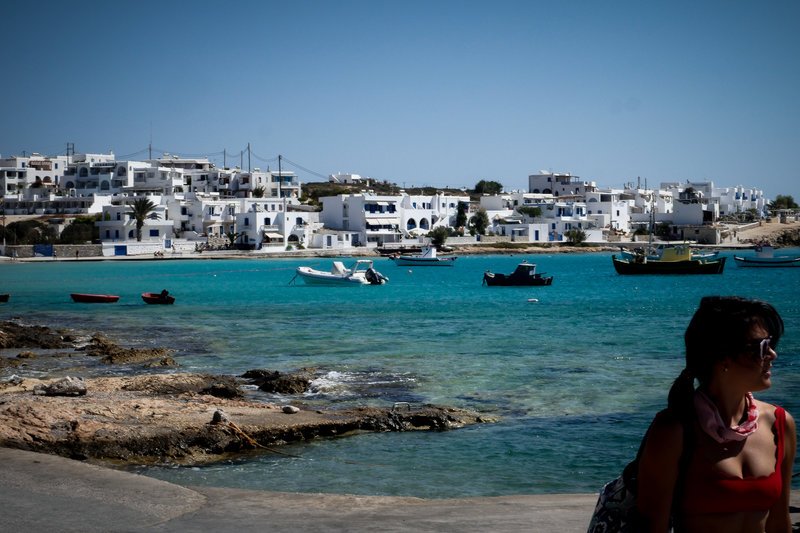 Οι επισκέπτες μαγεύονται όποτε κι αν τα επισκεφθούν