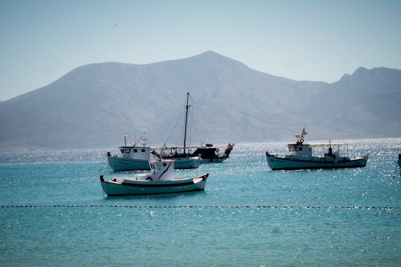 Καταγάλανα νερά του Αιγαίου