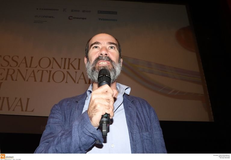 «Οι άνθρωποι εδώ είναι πολύ ζεστοί και μοιάζουν με τους Ισπανούς. Ο καιρός αυτός που έχει στη Θεσσαλονίκη με την ομίχλη είναι υπέροχος για γυρίσματα»