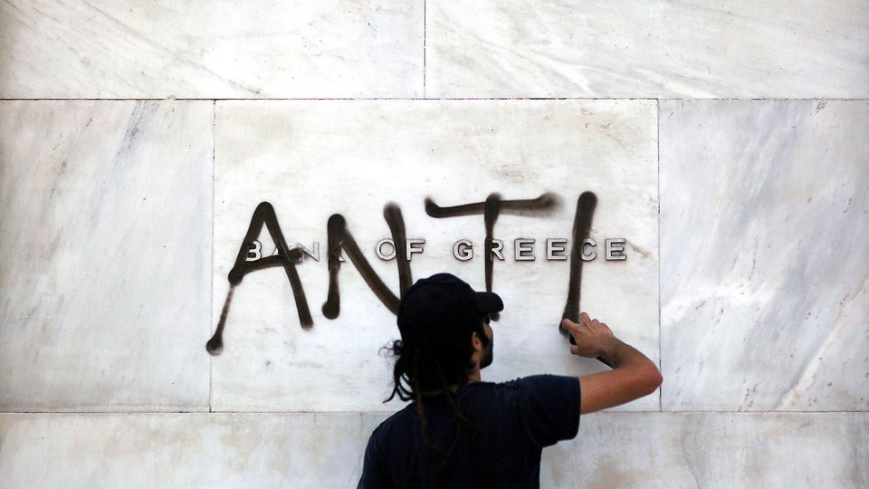 Bloomberg: Από τη σωτηρία στην καταστροφή -Ολα τα σενάρια για την Ελλάδα | iefimerida.gr 1