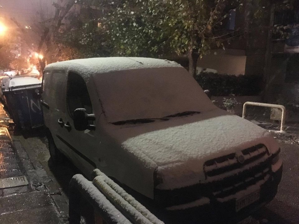 Στα λευκά όλη η Αθήνα -Κλειστά τα σχολεία στο λεκανοπέδιο | iefimerida.gr 16