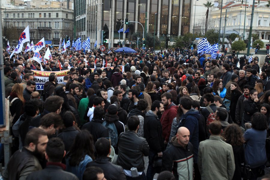 Χιλιάδες αγρότες και τρακτέρ στο Σύνταγμα -Μεγάλο συλλαλητήριο | iefimerida.gr 9