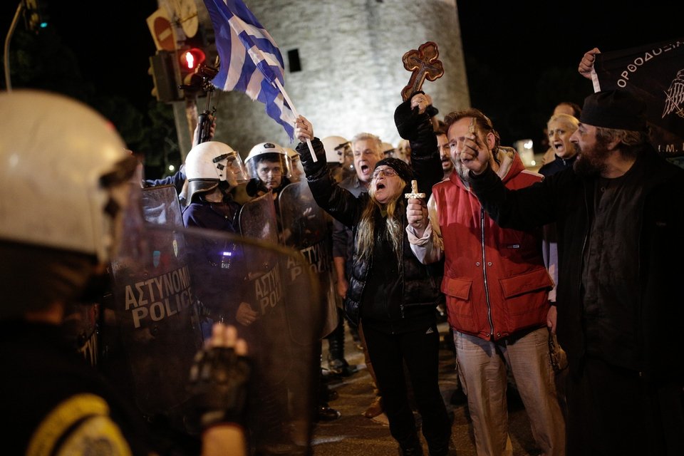 Θεσσαλονίκη: Τρεις συλλήψεις για τα επεισόδια στην παράσταση «Η ώρα του Διαβόλου» | iefimerida.gr 6