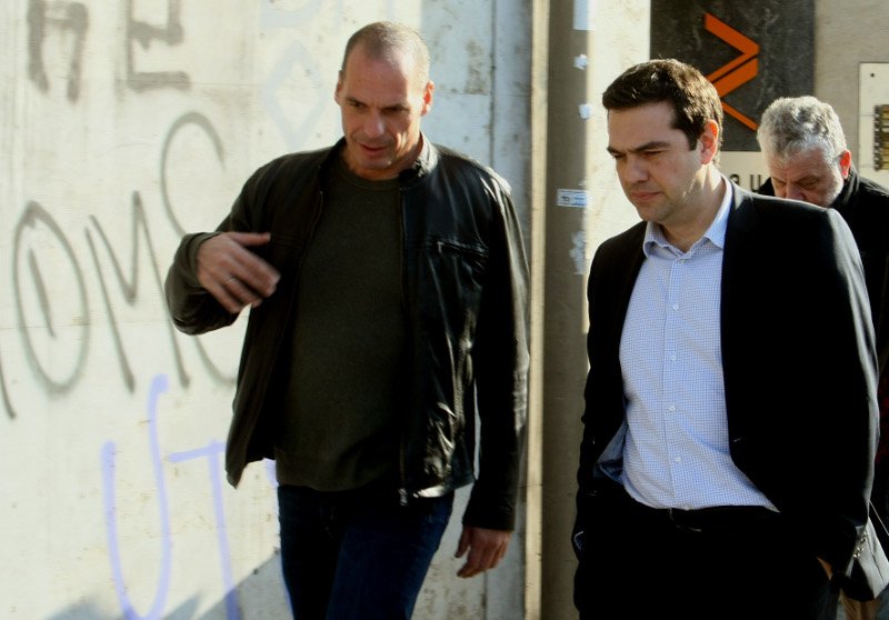 Ζωή και Βαρουφάκης, οι ωρολογιακές βόμβες του Τσίπρα | iefimerida.gr 0