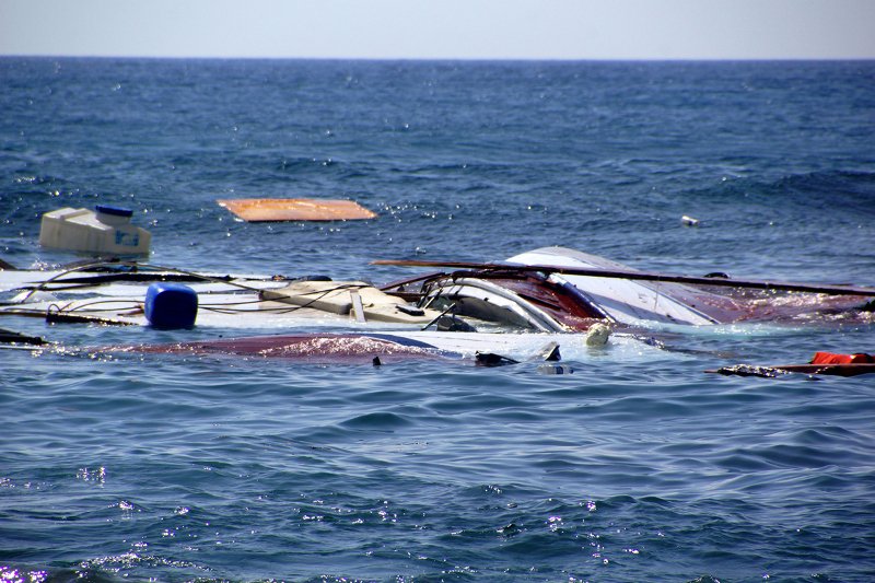 Παγώνει το αίμα: Εικόνες που συγκλονίζουν από την τραγωδία στη Ρόδο – Τέσσερις μετανάστες νεκροί, ανάμεσά τους και ένα παιδί | iefimerida.gr 7