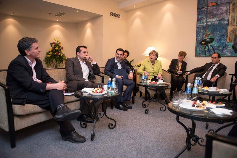 Η «μακρά νύχτα» του Αλέξη Τσίπρα: Τι συζήτησε με Μέρκελ και Ολάντ | iefimerida.gr 3