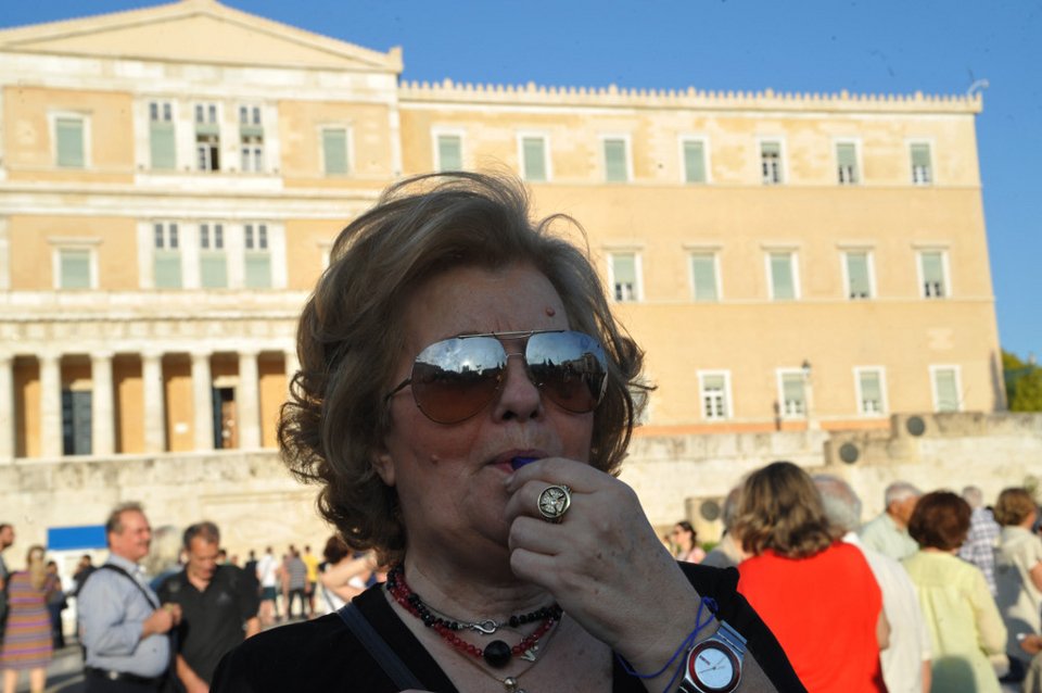 Thousands rally in Athens for Greece to stay in Europe | iefimerida.gr 1