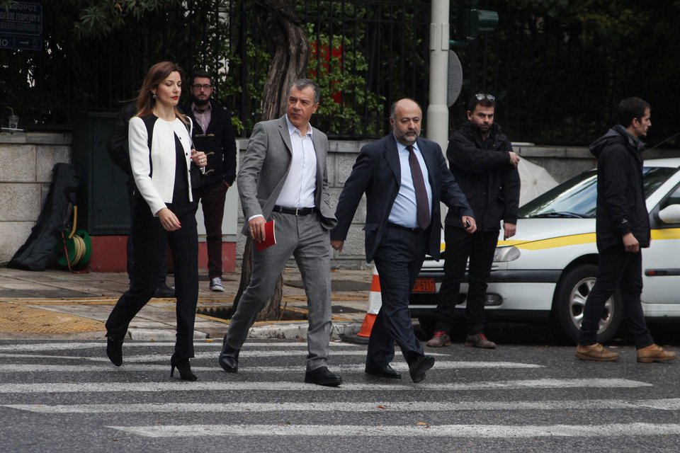 Συμβούλιο Πολιτικών Αρχηγών: «Οχι» σε Τσίπρα από ΝΔ και ΠΑΣΟΚ | iefimerida.gr 4