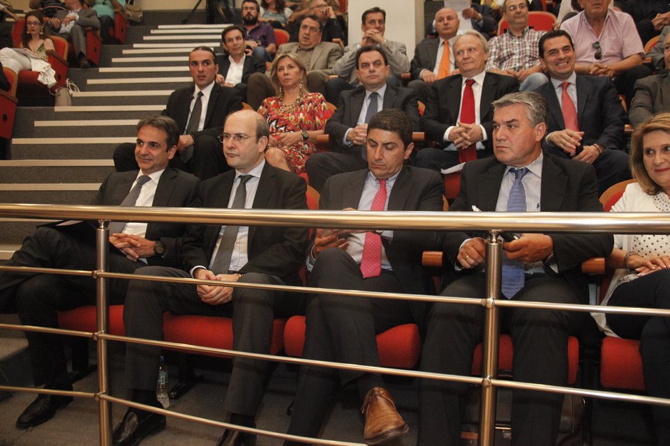 Μητσοτάκης: Η κυβέρνηση γέμισε με υποσχέσεις τη νέα γενιά και με ψέματα τη μεσαία τάξη | iefimerida.gr 1