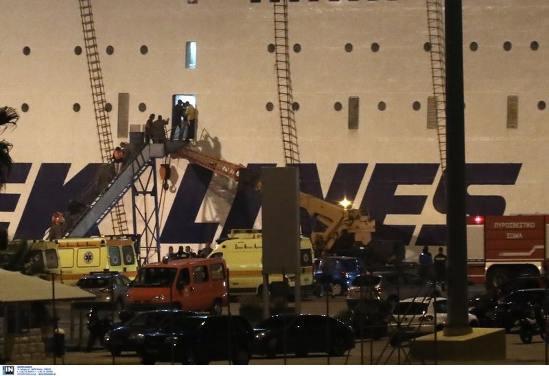 Ολονύχτιο θρίλερ με φωτιά εν πλω για 875 επιβάτες του «Ελ. Βενιζέλος» | iefimerida.gr 1