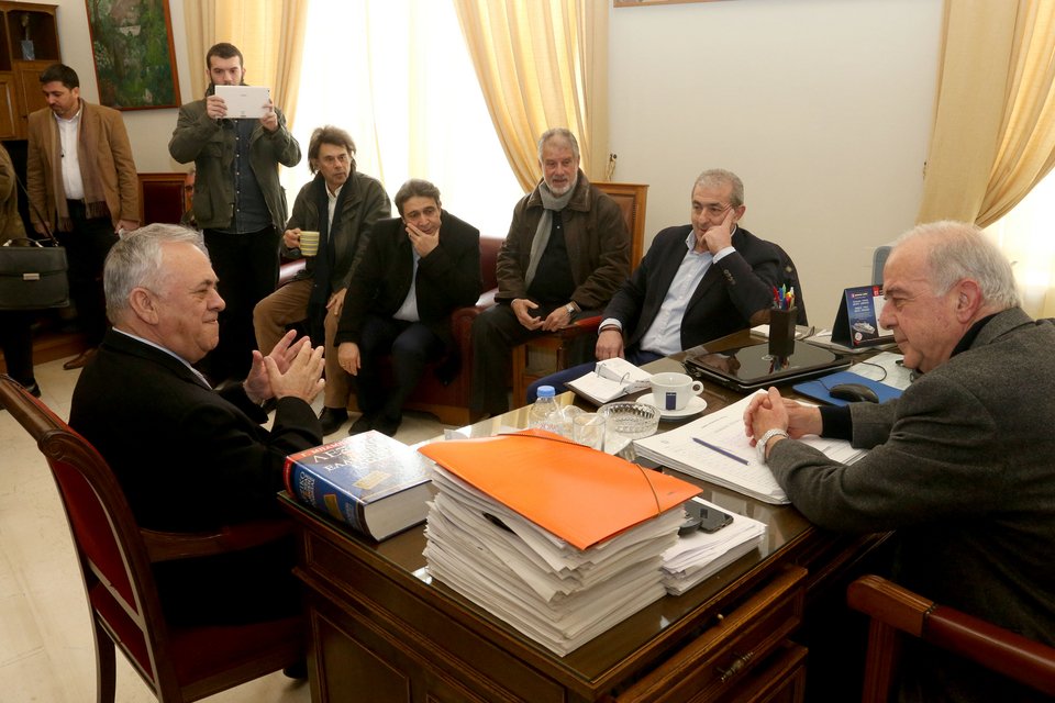 Δραγασάκης: Αδικο και παράλογο να συζητούμε για νέα μέτρα | iefimerida.gr 0