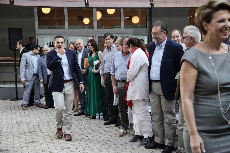 Ο Τσίπρας έταξε προσλήψεις στο Δημόσιο στα μέσα του 2018 | iefimerida.gr 0