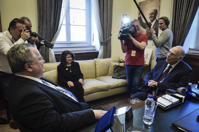 Λεβέντης μετά τη συνάντηση με Κοτζιά: «Η κυβέρνηση να πείσει την ΠΓΔΜ να αλλάξει τη θέση της» | iefimerida.gr 2