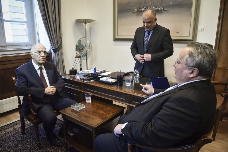 Λεβέντης μετά τη συνάντηση με Κοτζιά: «Η κυβέρνηση να πείσει την ΠΓΔΜ να αλλάξει τη θέση της» | iefimerida.gr 4