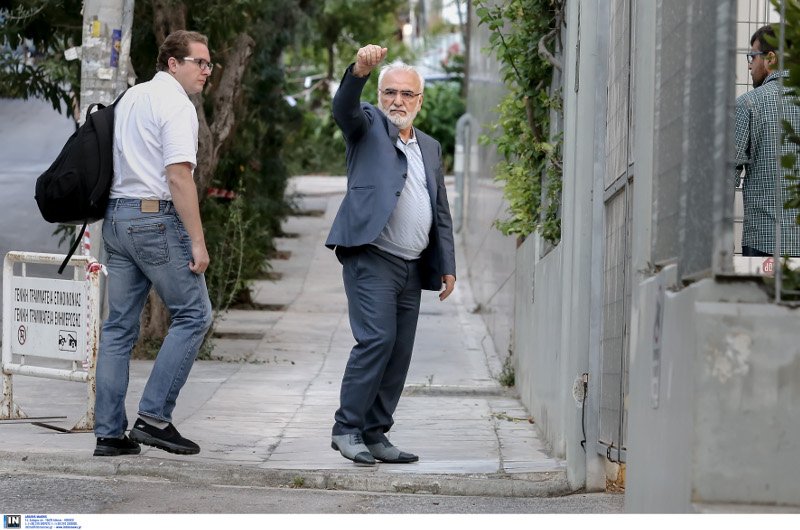 ΓΓ Τύπου: Με βαλίτσες έφθασαν οι 8 καναλάρχες για τις 4 τηλεοπτικές άδειες | iefimerida.gr 6