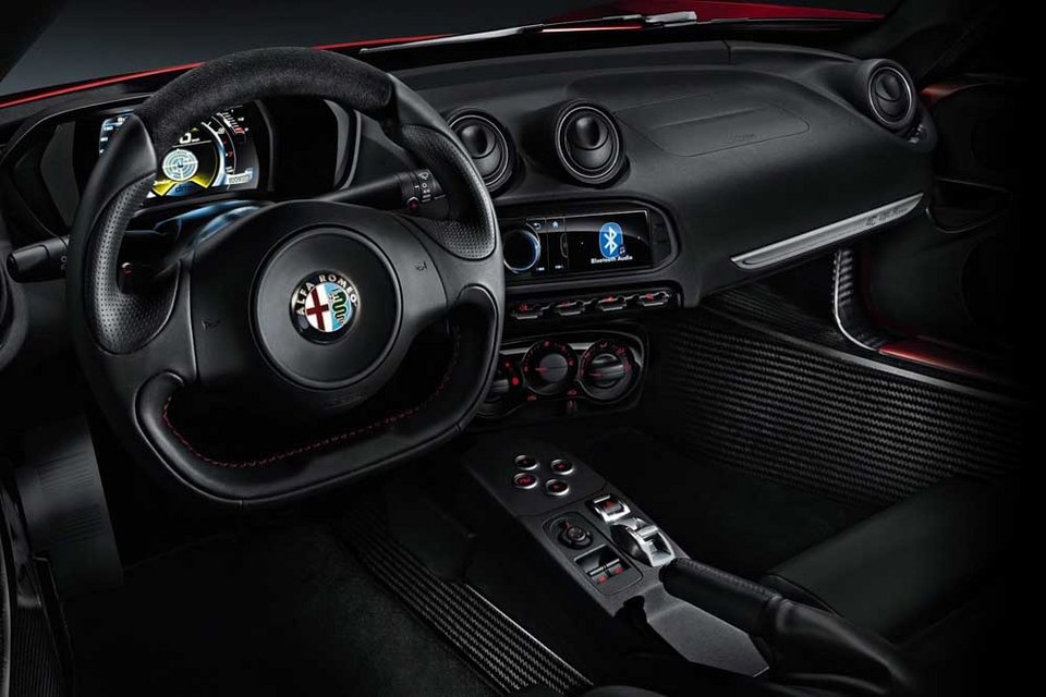 Η Alfa Romeo 4C είναι (επιτέλους) έτοιμη | iefimerida.gr 3