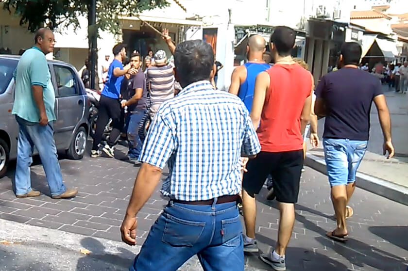 Λέσβος: Επεισόδια μεταξύ μεταναστών-Εγινε στάχτες το hotspot | iefimerida.gr 7