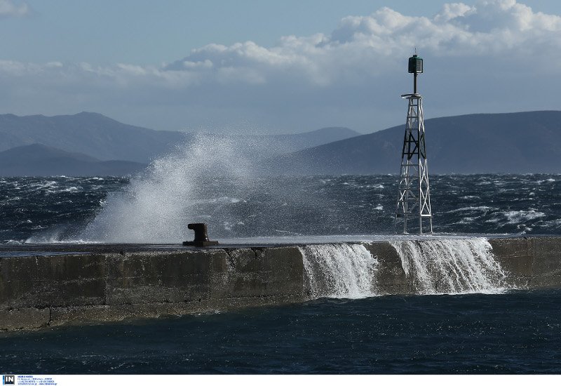 Θυελλώδεις άνεμοι 132 χιλιομέτρων/ώρα «σάρωσαν» τη χώρα | iefimerida.gr 1