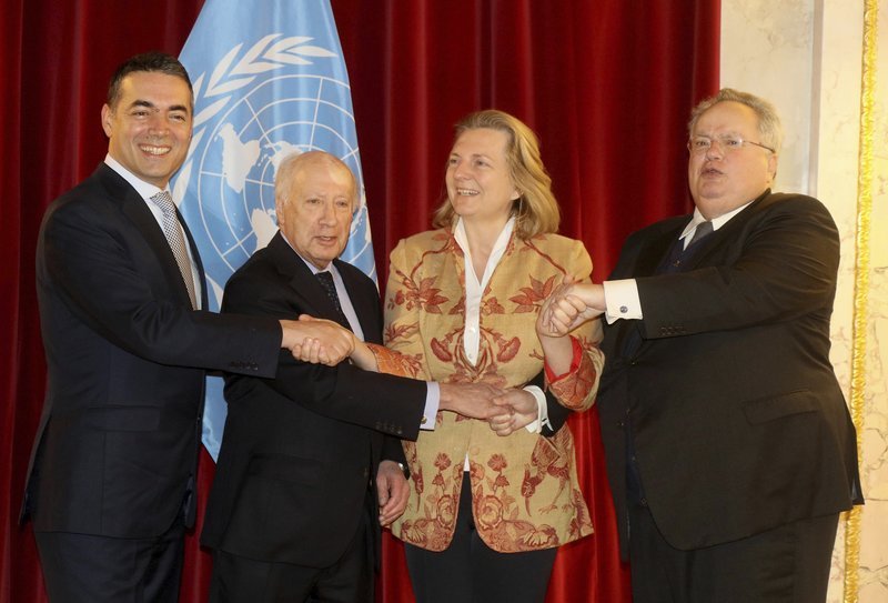Σκοπιανό: Συζητά και το «Upper Macedonia» η Ελλάδα; -Πού υποχωρεί, τι ζητάει, τα εμπόδια | iefimerida.gr 0