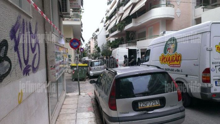 Συνελήφθη ο Αλβανός πιστολέρο με το καλάσνικοφ | iefimerida.gr 2
